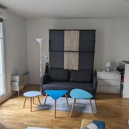 Au Calme Avec Jardin Proche Paris La Garenne-Colombes